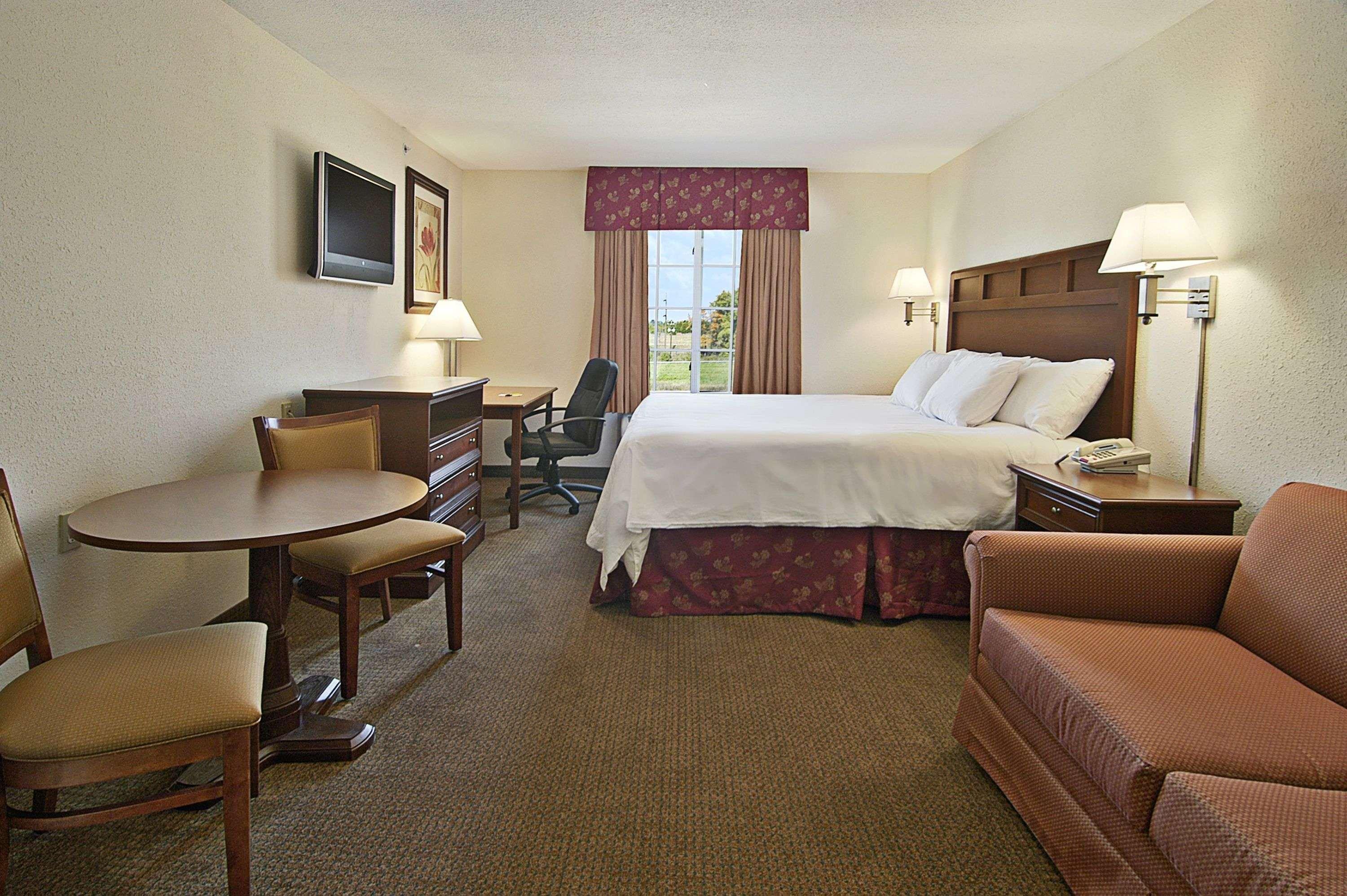 Super 8 By Wyndham Bowling Green North Habitación foto